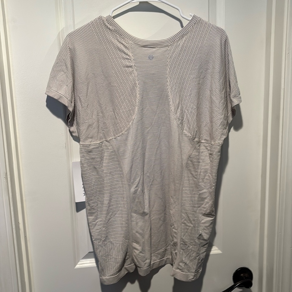 Athleta Momentum Seamless Tee NWT
